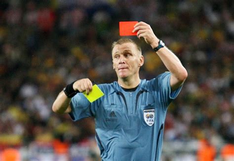 how many points for a yellow card|A Guide to Yellow and Red Cards in Soccer .